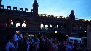 Abendstimmung Oberbaumbrücke - Publikum